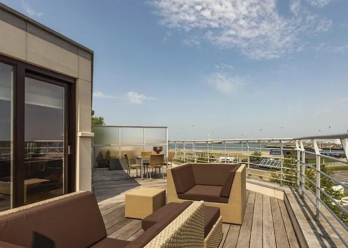 Unique Penthouse At The Seaside